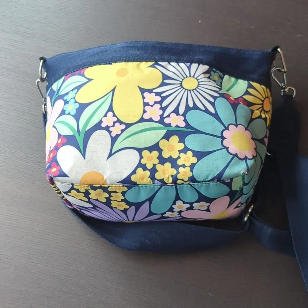 Lesportsac Merimecco Style retro Pop Art Floral Crossbody Shoulder Bag - Picture 9 of 17